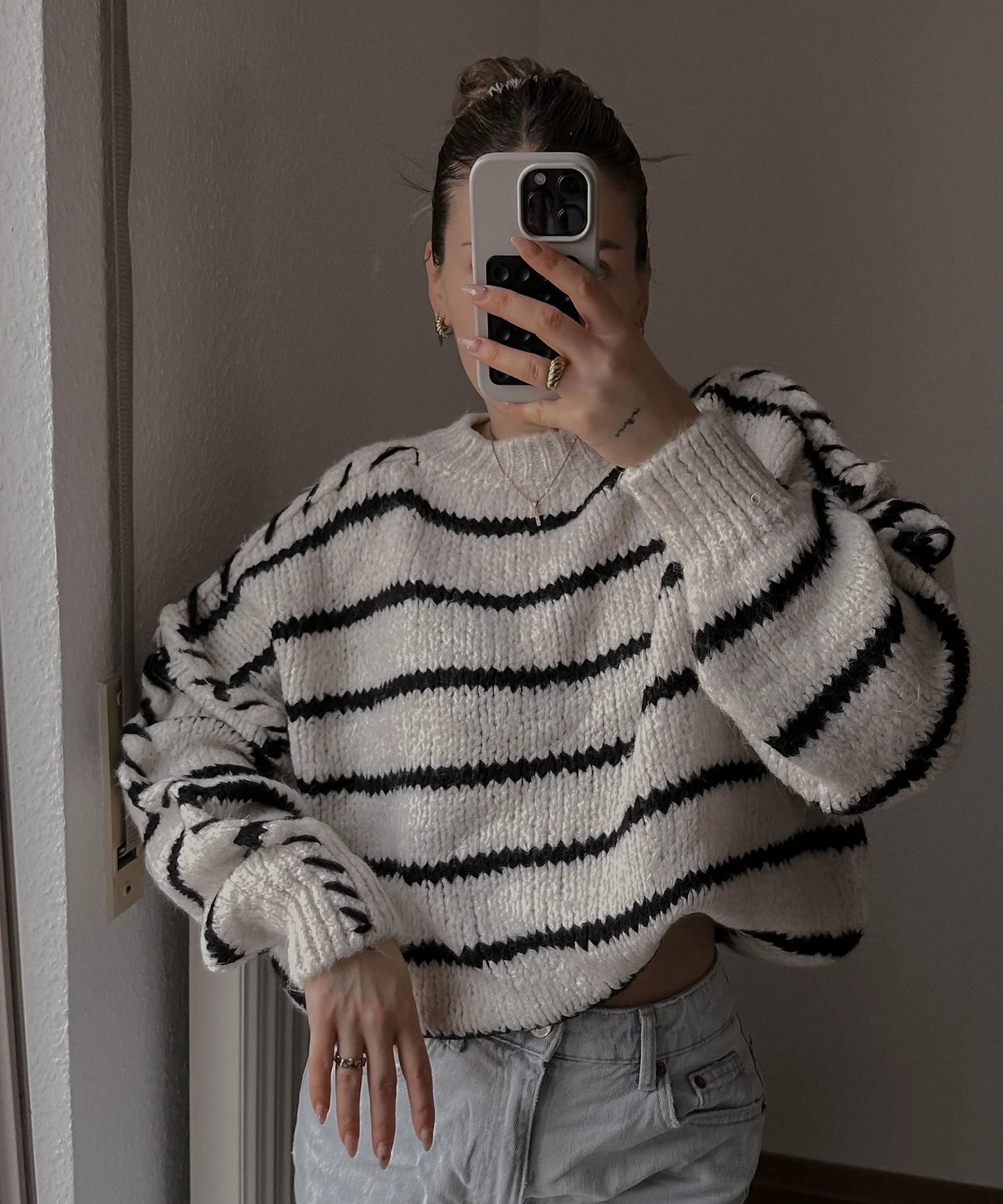 Suéter marrón claro Omnya | Ezentia.Couture